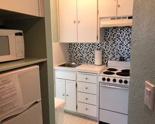 111-Kitchenette