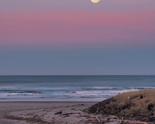 302-Evening-moon-from-the-deck
