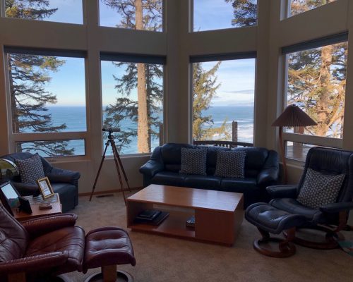 32 Neskowin South Featured Image
